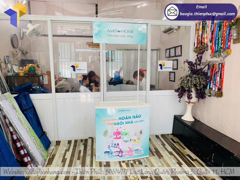 Hỗ trợ tư vấn sản phẩm miễn phí mẫu quầy di dộng bằng nhựa quảng cáo
